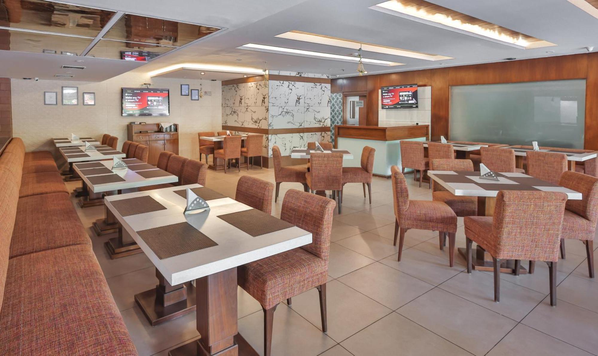 Hotel Cama Mohali Luaran gambar